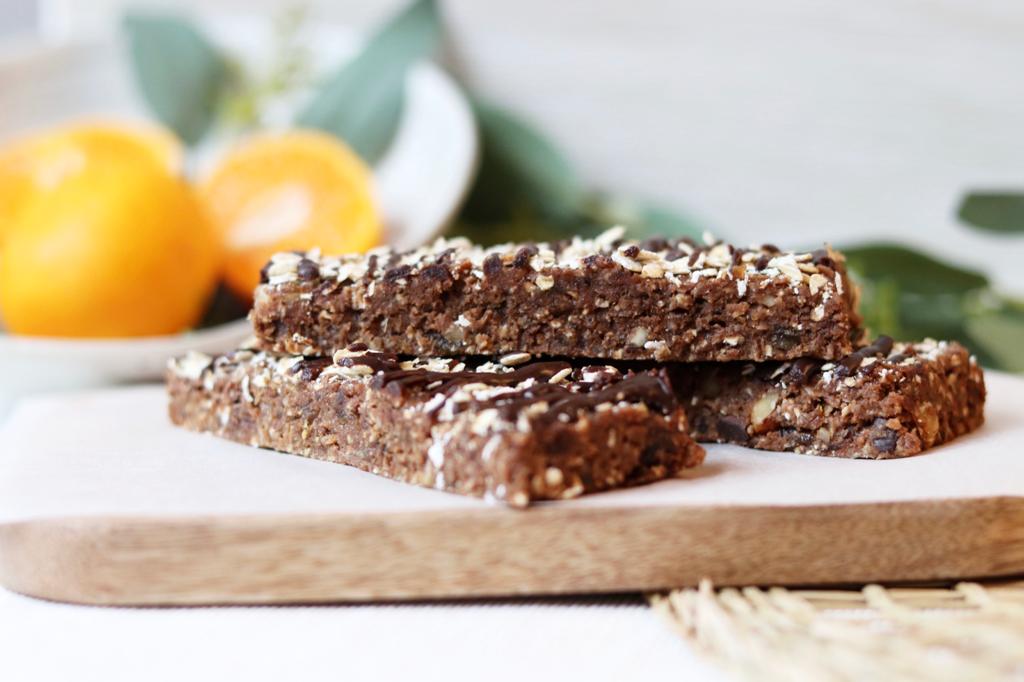 energy-bars-met sinaasappel-en-koffie